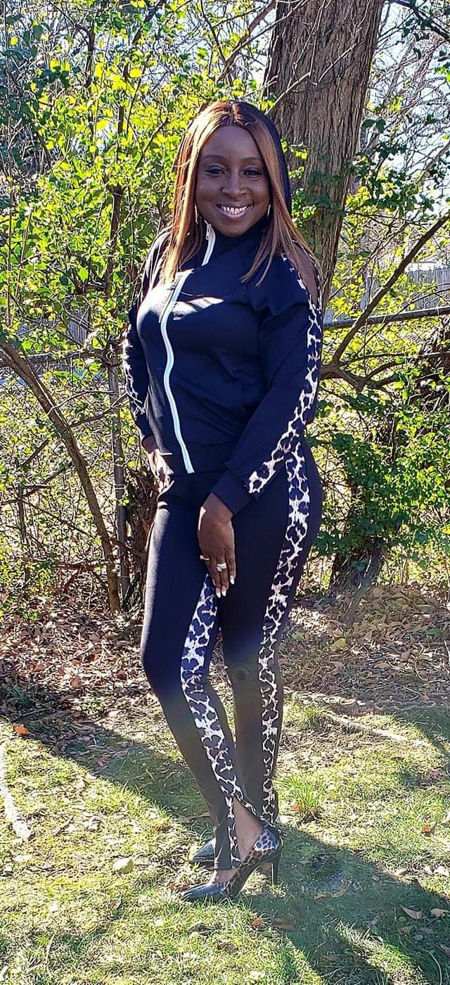 Cold Shoulder Jogger Set w/ Leopard Accent